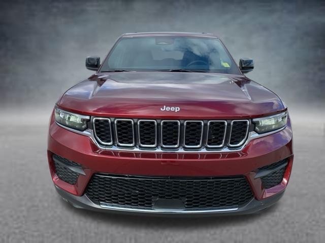 new 2025 Jeep Grand Cherokee car, priced at $40,748