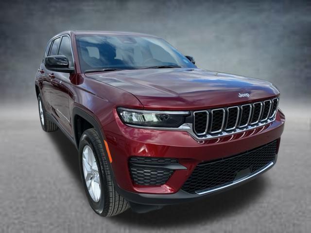 new 2025 Jeep Grand Cherokee car, priced at $42,175