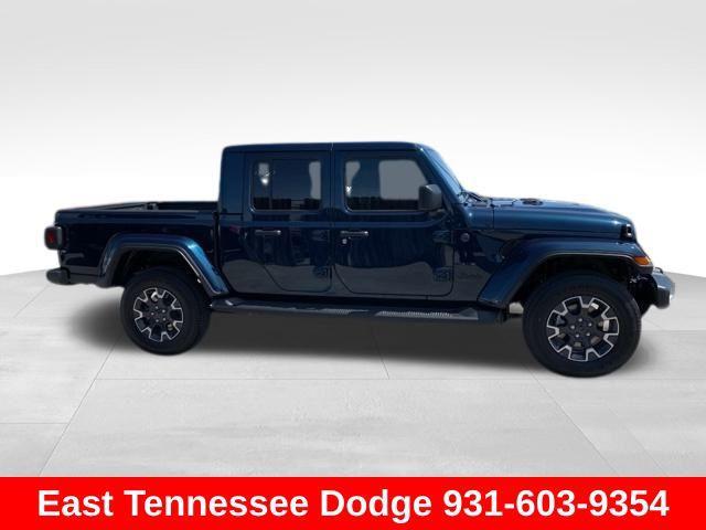 new 2025 Jeep Gladiator car, priced at $53,800