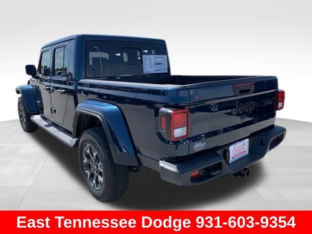 new 2025 Jeep Gladiator car, priced at $53,800