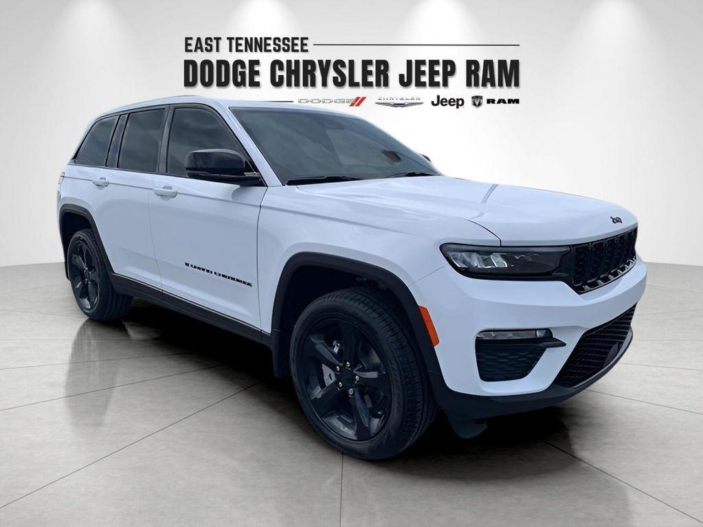 new 2025 Jeep Grand Cherokee car, priced at $46,036