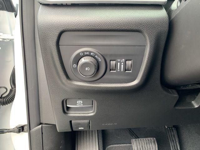 new 2025 Jeep Grand Cherokee car, priced at $46,036