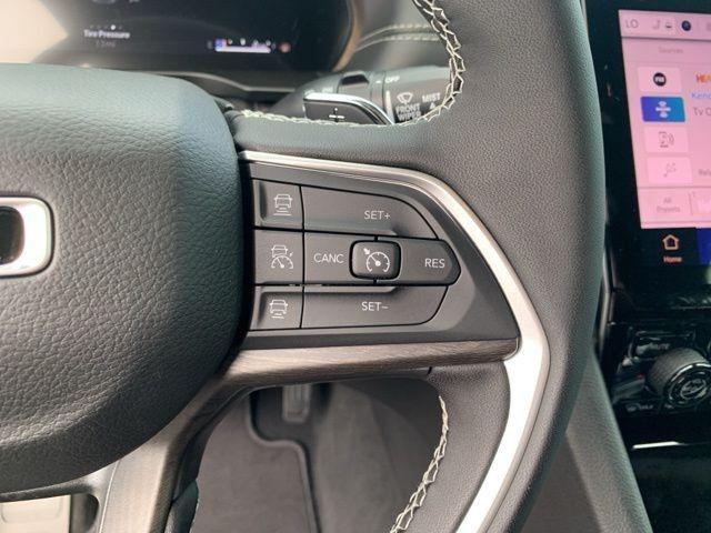 new 2025 Jeep Grand Cherokee car, priced at $46,036