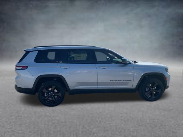 new 2024 Jeep Grand Cherokee L car, priced at $46,482