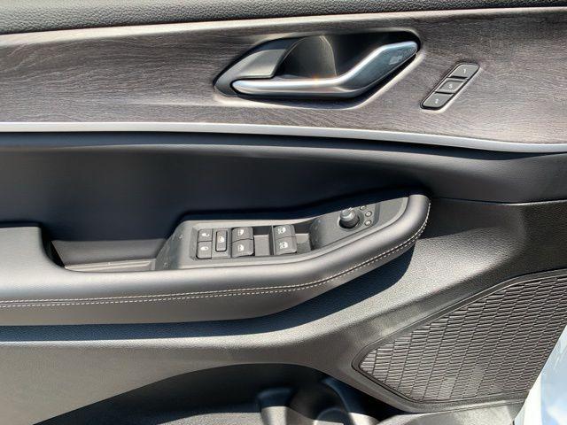 new 2025 Jeep Grand Cherokee L car, priced at $46,477
