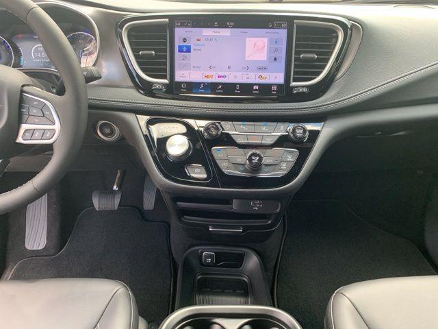 new 2026 Chrysler Pacifica car, priced at $43,400