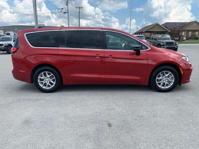 new 2026 Chrysler Pacifica car, priced at $43,400