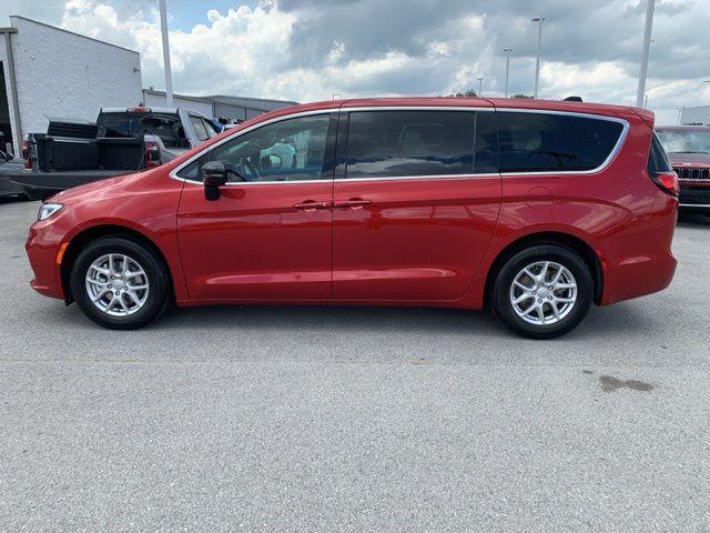 new 2026 Chrysler Pacifica car, priced at $43,400