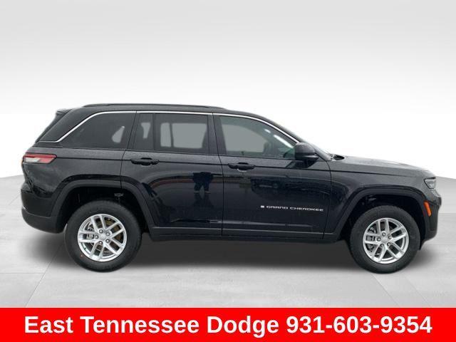 new 2025 Jeep Grand Cherokee car, priced at $42,175