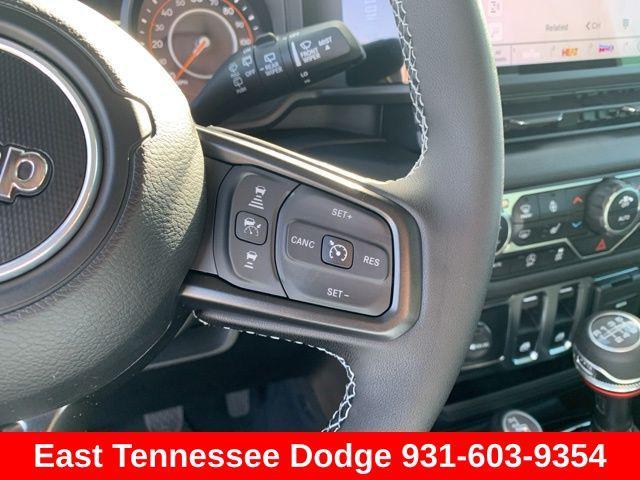 new 2025 Jeep Wrangler car, priced at $43,740
