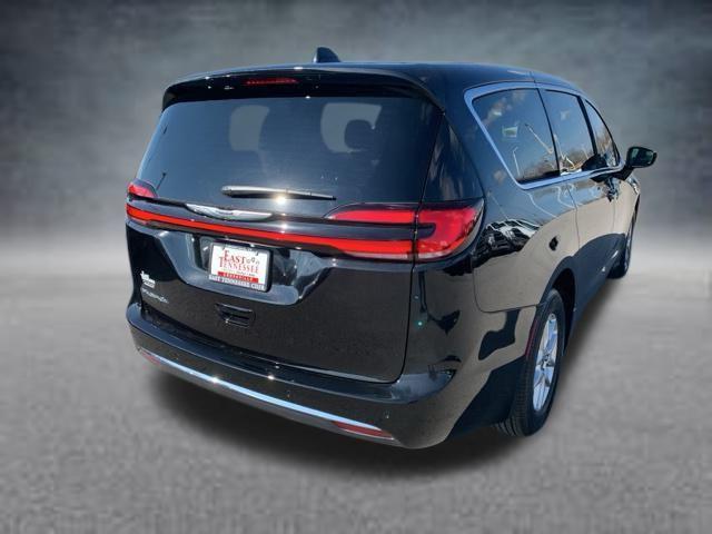 new 2025 Chrysler Pacifica car, priced at $42,496