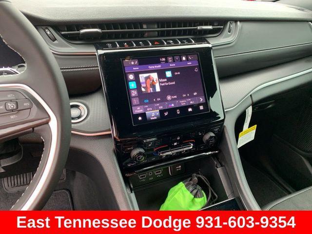 new 2025 Jeep Grand Cherokee car, priced at $47,675
