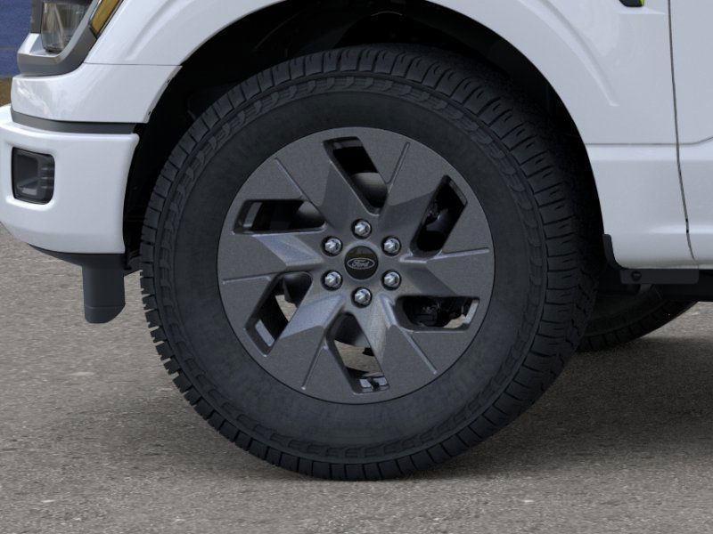new 2025 Ford F-150 car, priced at $45,552