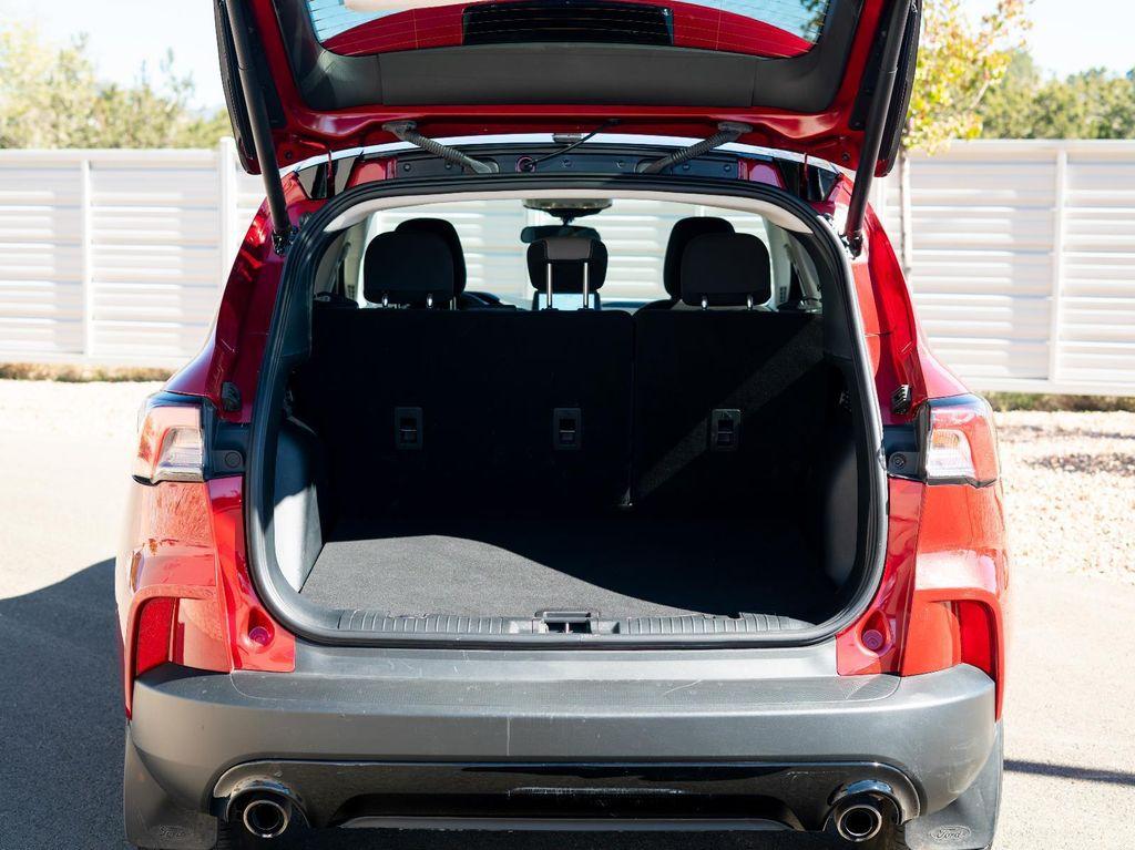 used 2022 Ford Escape car, priced at $22,547