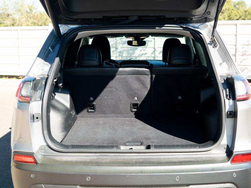 used 2021 Jeep Cherokee car, priced at $23,321