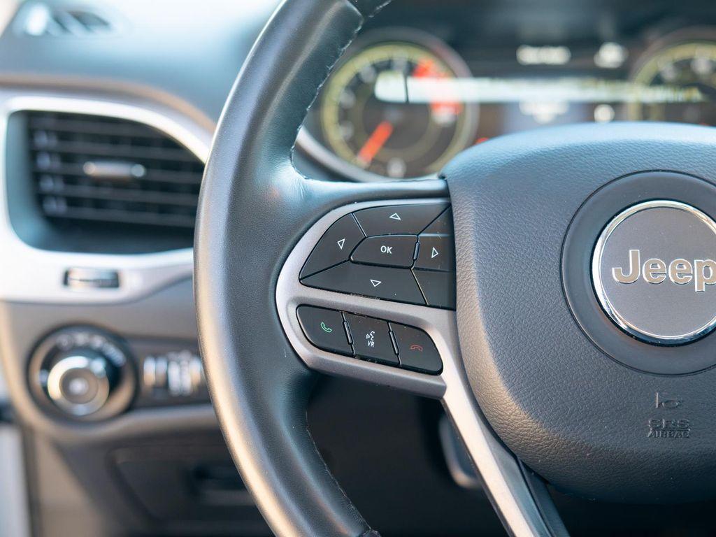 used 2021 Jeep Cherokee car, priced at $23,321