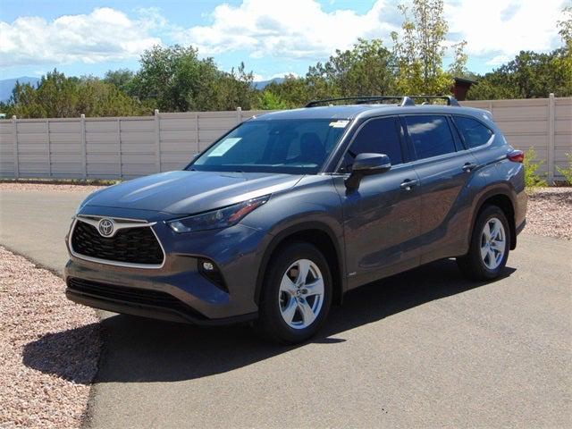 used 2022 Toyota Highlander Hybrid car, priced at $35,995