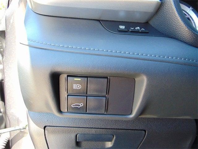 used 2022 Toyota Highlander Hybrid car, priced at $35,995