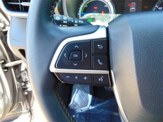 used 2022 Toyota Highlander Hybrid car, priced at $35,995
