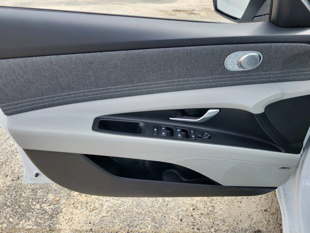 new 2025 Hyundai Elantra car, priced at $30,062