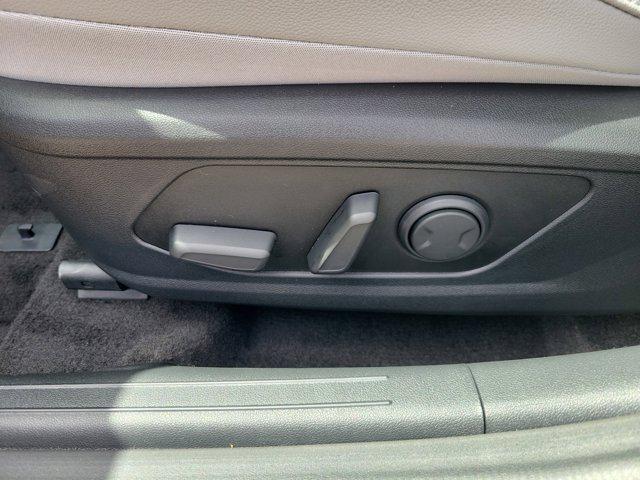 new 2025 Hyundai Elantra car, priced at $30,062