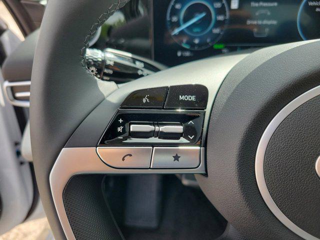 new 2025 Hyundai Elantra car, priced at $29,812