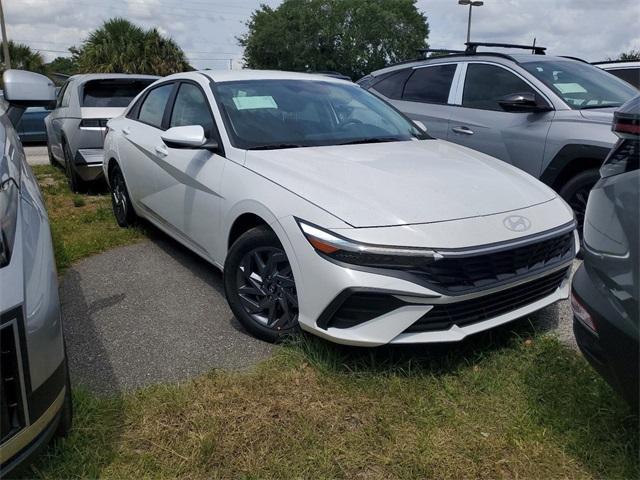 new 2024 Hyundai Elantra car, priced at $25,291