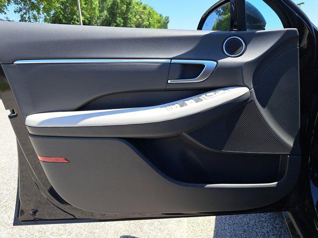 new 2025 Hyundai Sonata Hybrid car, priced at $31,291