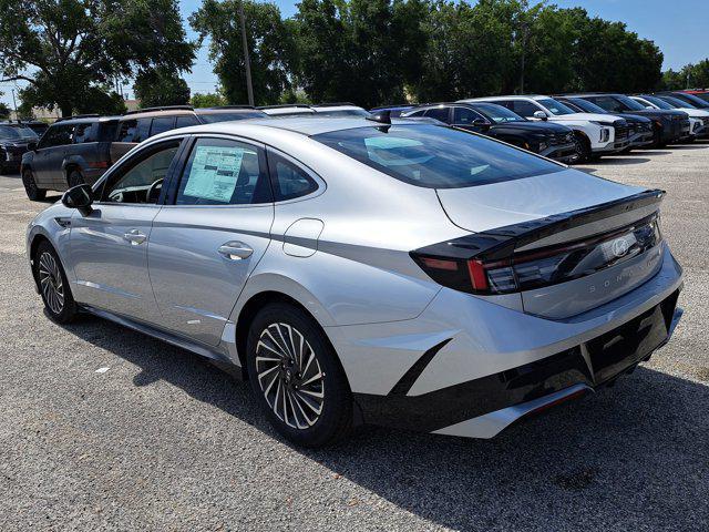 new 2025 Hyundai Sonata Hybrid car, priced at $30,764