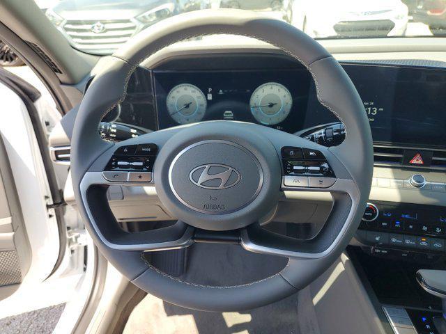 new 2024 Hyundai Elantra car, priced at $25,272