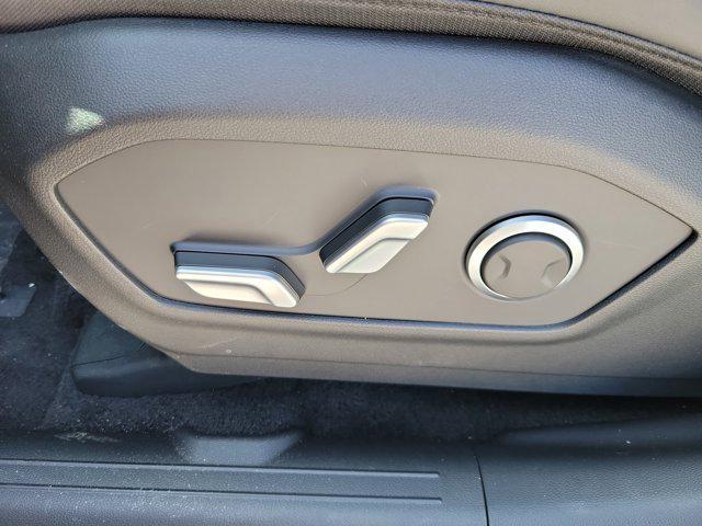 new 2025 Hyundai Santa Fe car, priced at $35,632