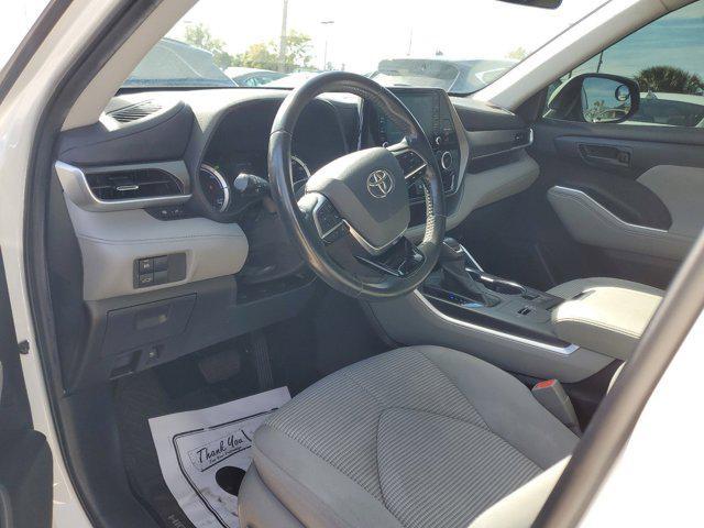 used 2020 Toyota Highlander Hybrid car, priced at $27,888