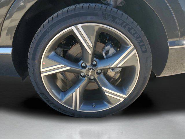 new 2025 Genesis GV80 car, priced at $70,206