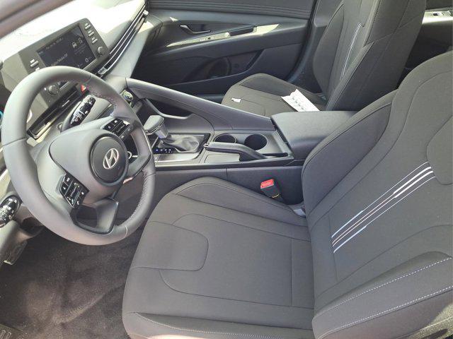 new 2025 Hyundai Elantra car, priced at $24,324