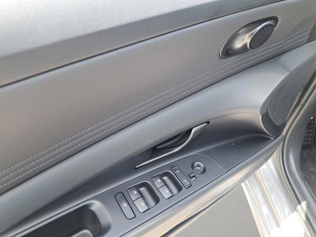new 2025 Hyundai Elantra car, priced at $24,324