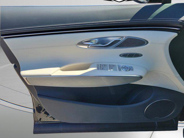 new 2025 Genesis Electrified GV70 car, priced at $72,521