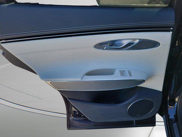 new 2025 Genesis Electrified GV70 car, priced at $72,521