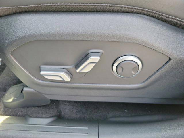 new 2025 Hyundai Santa Fe car, priced at $36,994