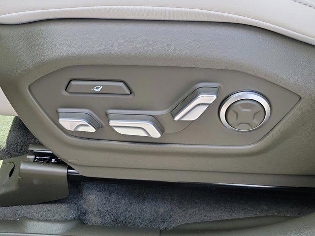 new 2025 Hyundai SANTA FE HEV car, priced at $48,327