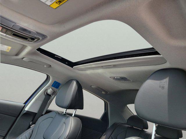 new 2025 Hyundai Elantra car, priced at $27,840