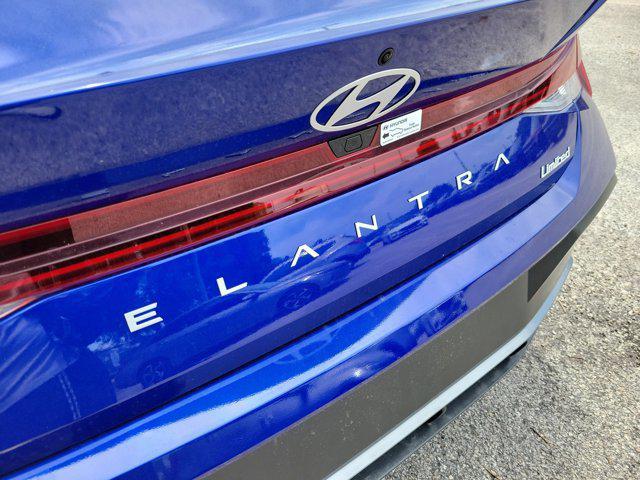 new 2025 Hyundai Elantra car, priced at $27,340