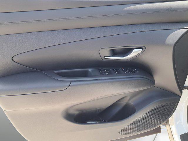 new 2025 Hyundai TUCSON Hybrid car, priced at $35,126