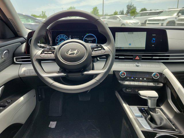 new 2025 Hyundai Elantra car, priced at $30,081