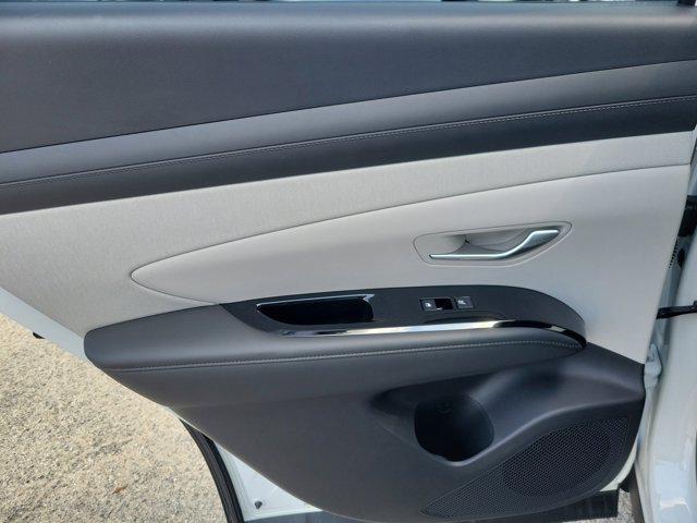 new 2025 Hyundai TUCSON Hybrid car, priced at $42,600