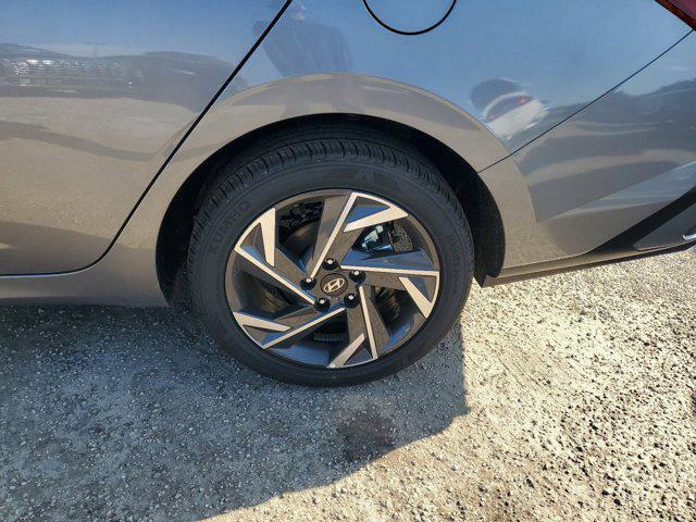 new 2025 Hyundai Elantra car, priced at $24,996