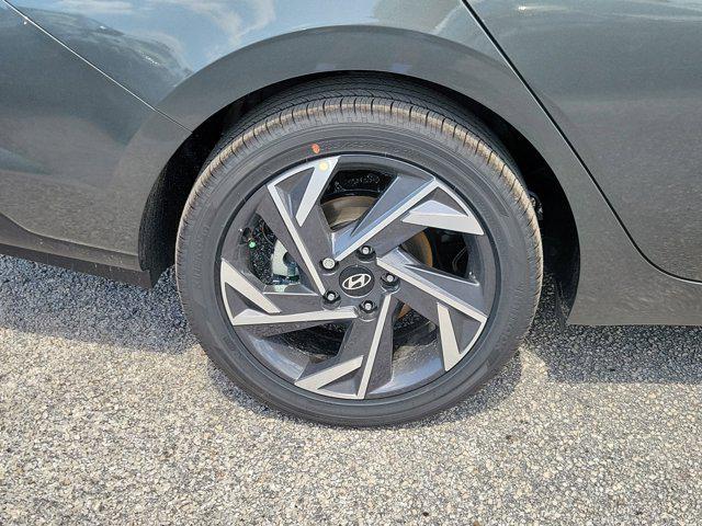 new 2025 Hyundai Elantra car, priced at $27,275