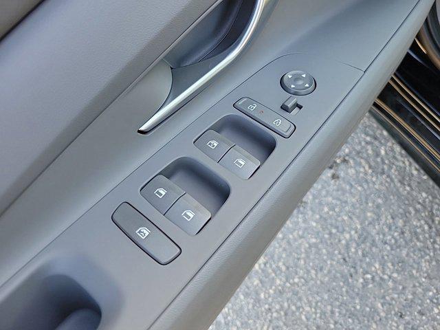 new 2025 Hyundai Elantra car, priced at $21,119