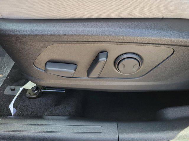 new 2025 Hyundai Tucson car, priced at $30,525