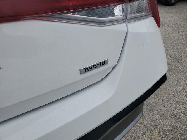 new 2024 Hyundai Elantra HEV car, priced at $29,989