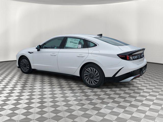 new 2025 Hyundai Sonata Hybrid car, priced at $31,745